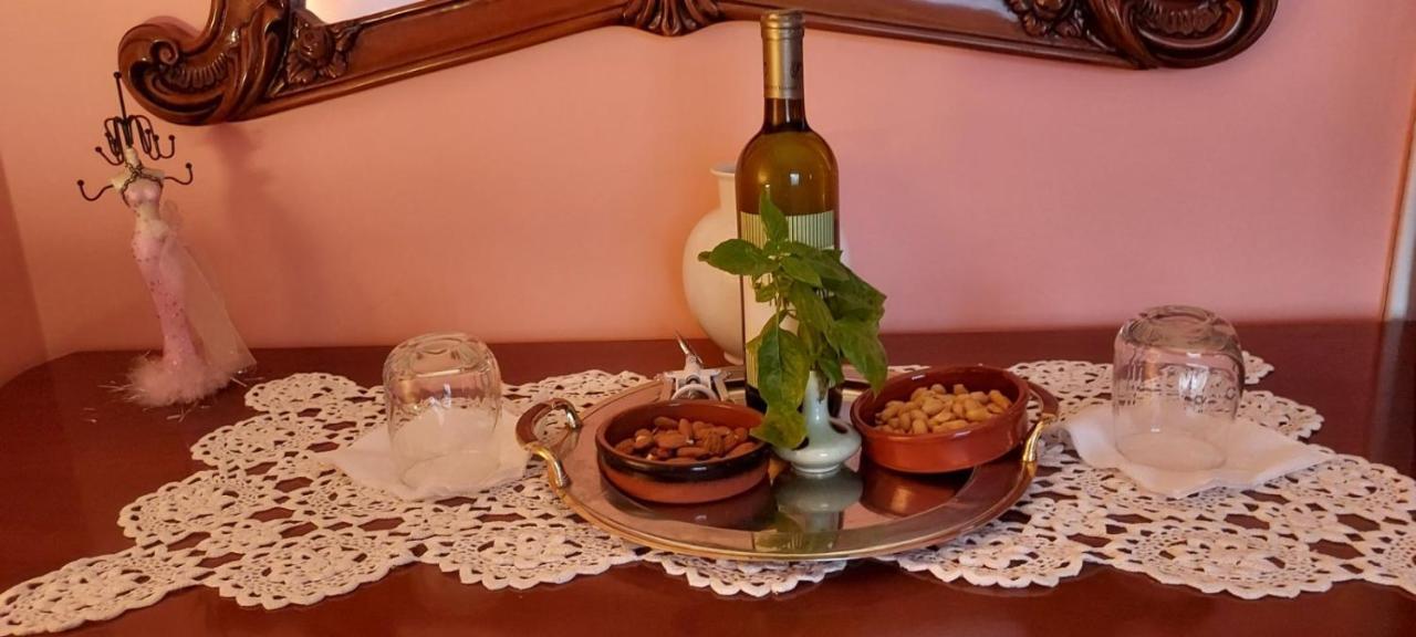 Anastacias Apartment 아르테미다 외부 사진